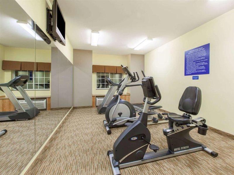 Microtel Inn & Suites By Wyndham Johnstown Екстериор снимка