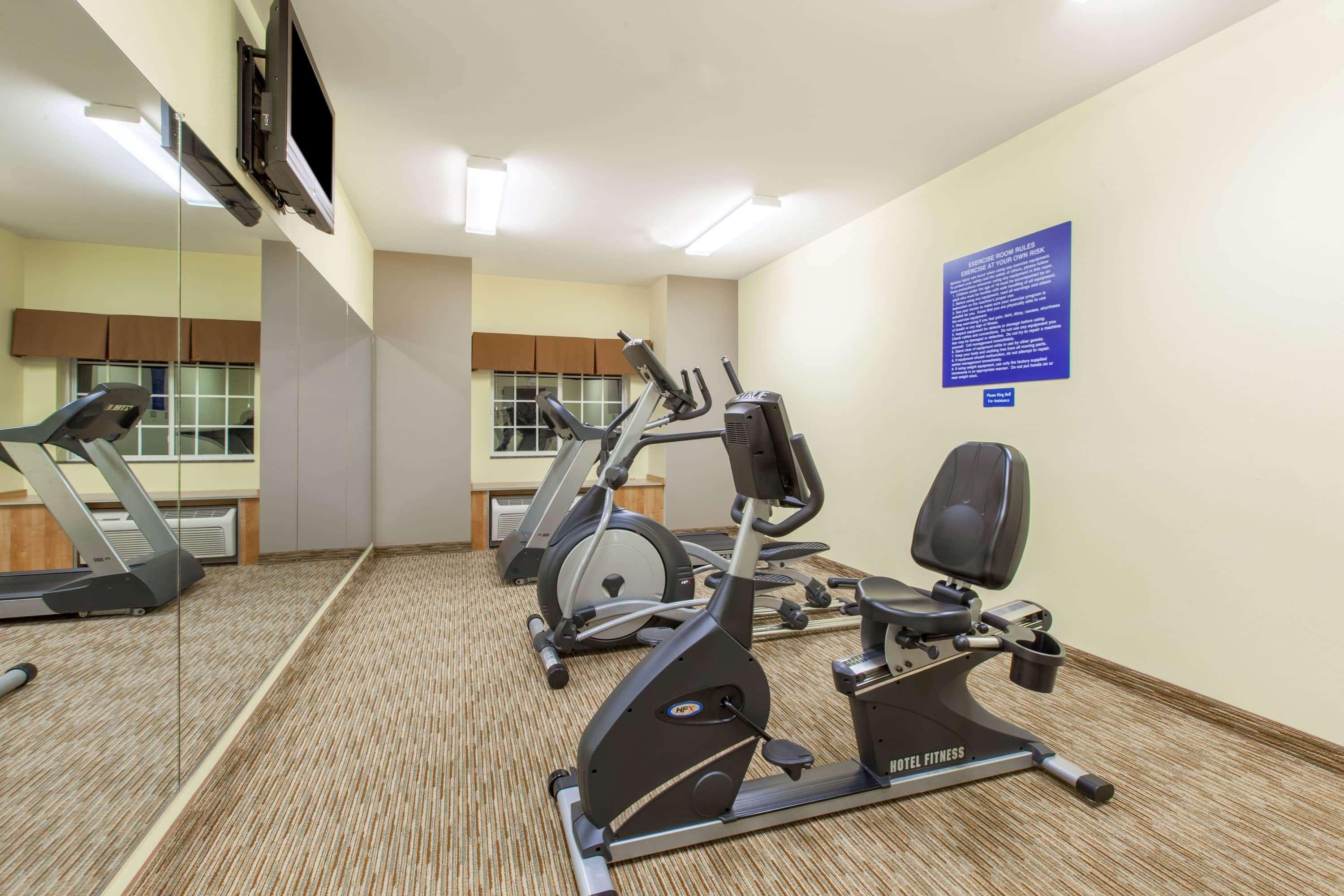 Microtel Inn & Suites By Wyndham Johnstown Екстериор снимка